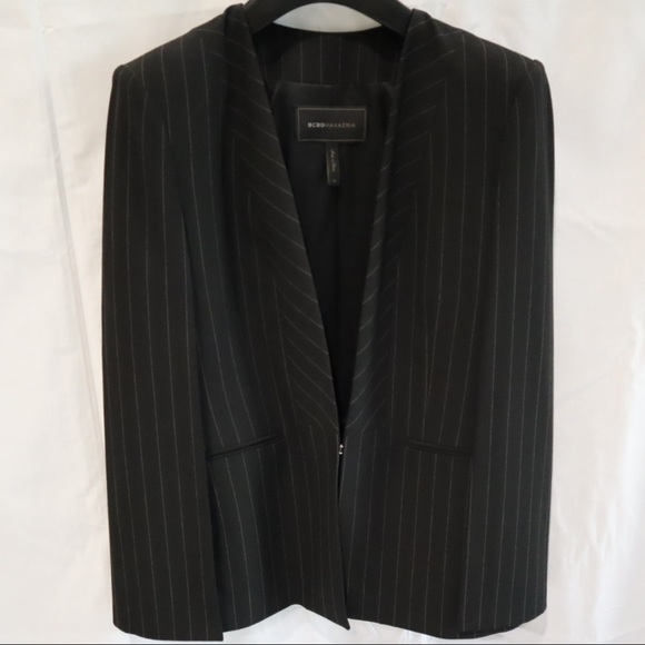 BCBG MaxAzria Black Cape Blazer with Pinstripes - Picture 4 of 4